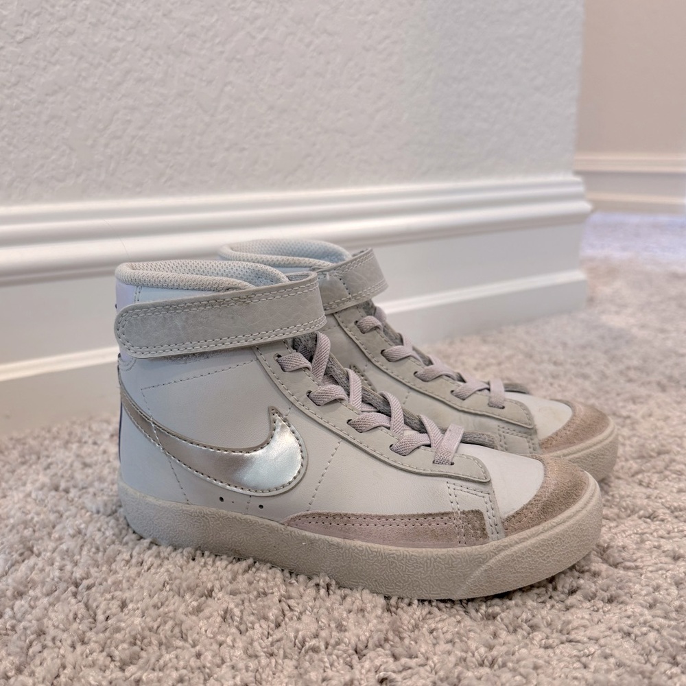 Nike Kids Blazer Platinum, Grape and Metallic Silver